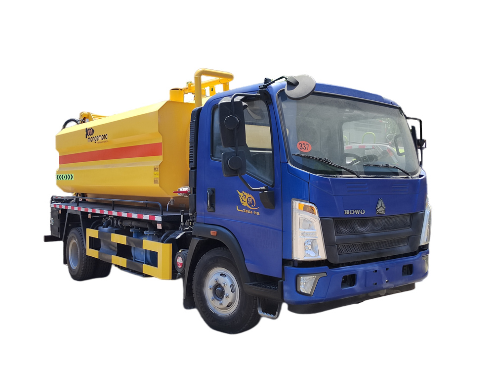  HOWO Sewer Vacuum Jetter Truck 8,000L 