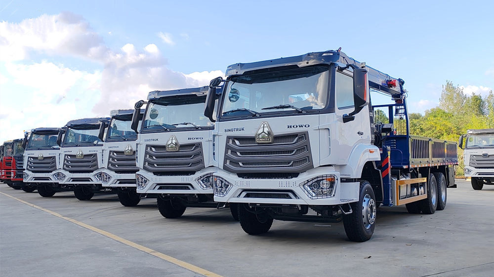 5 units HOWO truck mounted cranes delivered to Angola