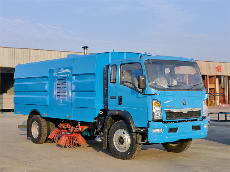 HOWO RHD 5cbm road sweeper