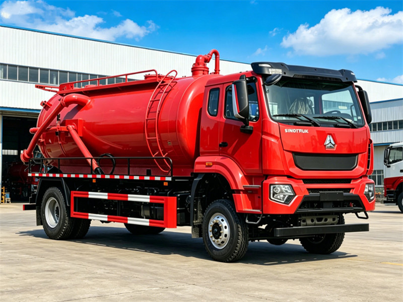 HOWO M7 vacuum tank truck